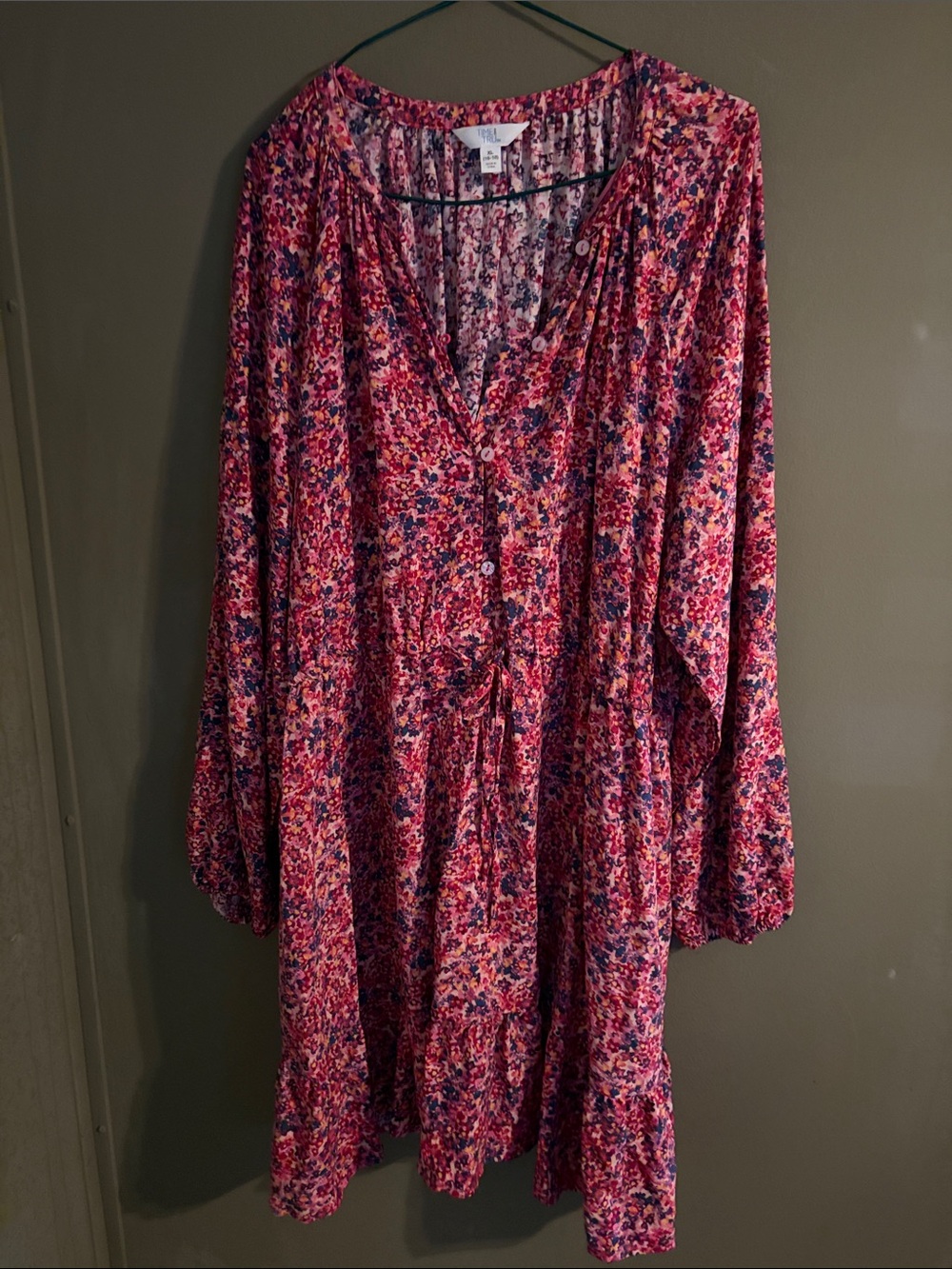 Time and Tru Pink Multi Floral V-Neck Long Sleeve Dress nwot 16/18